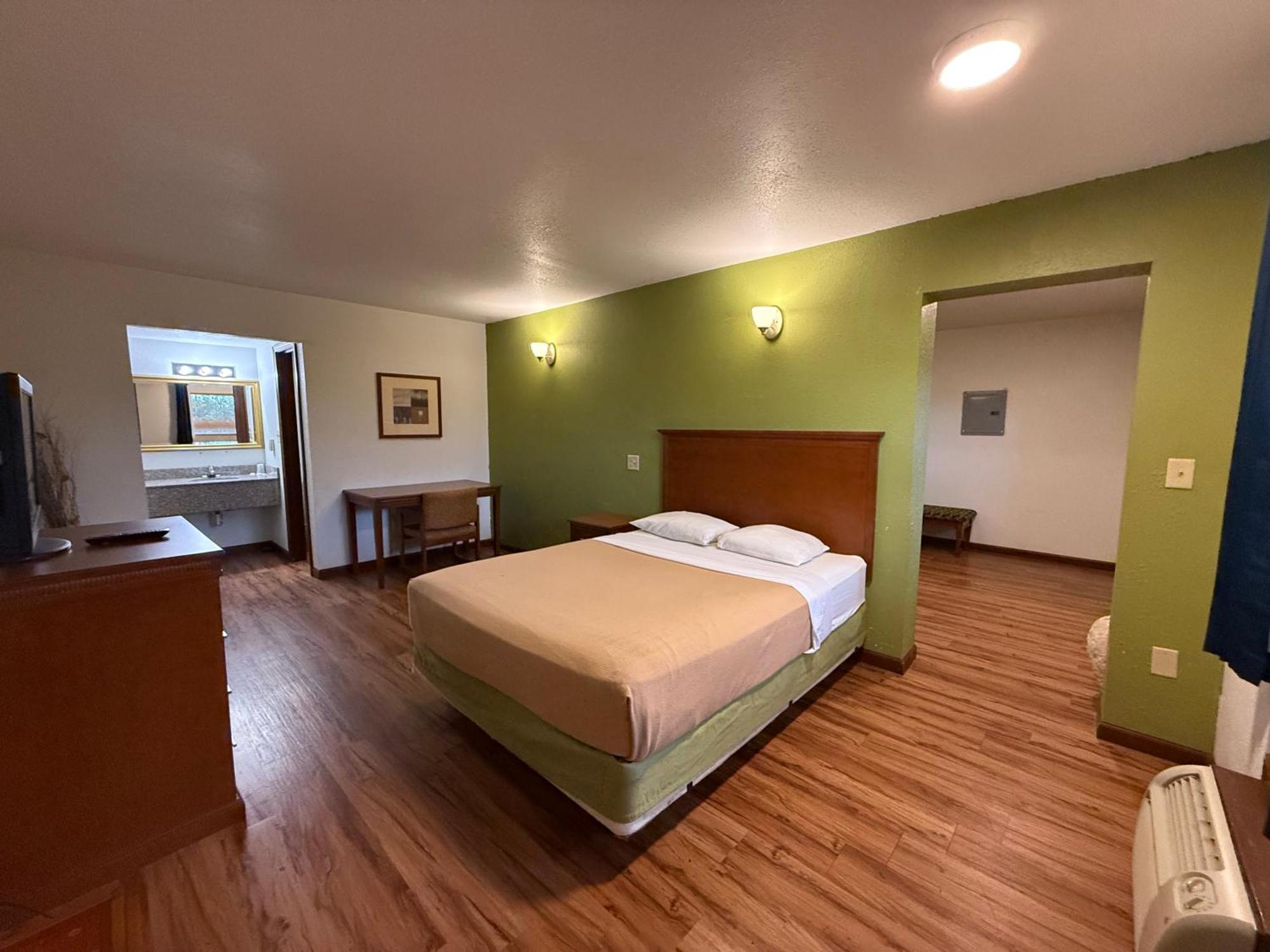 Relax Inn & Suites Mattoon Extérieur photo